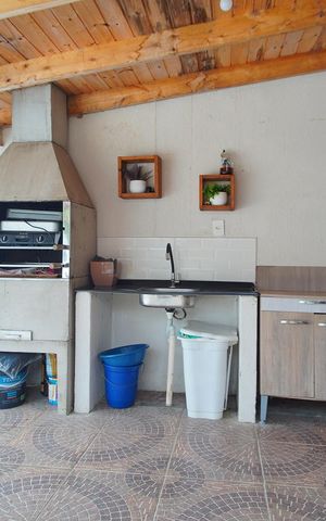 Casa à venda com 300m², 4 quartos e 5 vagasChurrasqueira