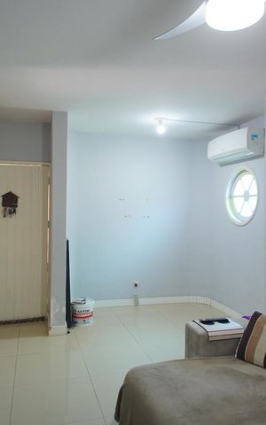 Casa à venda com 300m², 4 quartos e 5 vagasSala