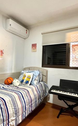 Casa à venda com 296m², 6 quartos e 3 vagas Casa à venda com 296m², 6 quartos e 3 vagasQuarto 4
