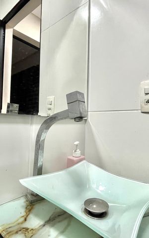 Casa à venda com 296m², 6 quartos e 3 vagas Casa à venda com 296m², 6 quartos e 3 vagasBanheiro da área externa