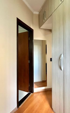 Casa à venda com 296m², 6 quartos e 3 vagas Casa à venda com 296m², 6 quartos e 3 vagasCloset da Suíte