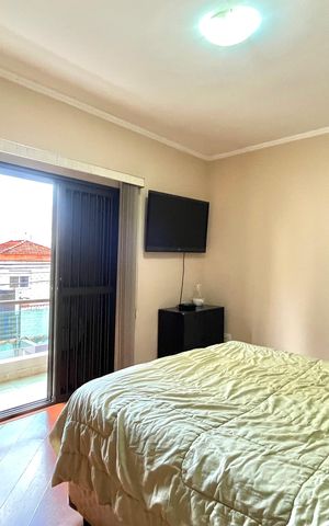 Casa à venda com 296m², 6 quartos e 3 vagas Casa à venda com 296m², 6 quartos e 3 vagasSuite