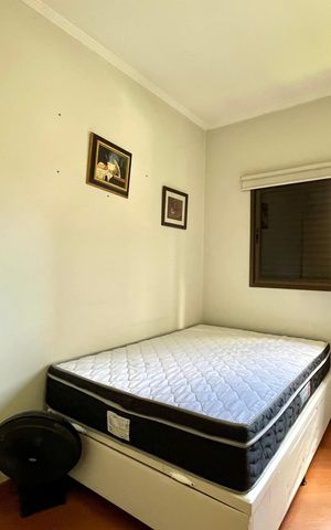 Casa à venda com 296m², 6 quartos e 3 vagas Casa à venda com 296m², 6 quartos e 3 vagasQuarto 2
