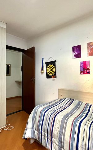 Casa à venda com 296m², 6 quartos e 3 vagas Casa à venda com 296m², 6 quartos e 3 vagasQuarto 4