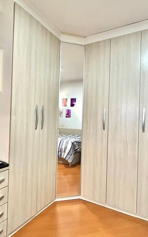 Casa à venda com 296m², 6 quartos e 3 vagas Casa à venda com 296m², 6 quartos e 3 vagasQuarto 4