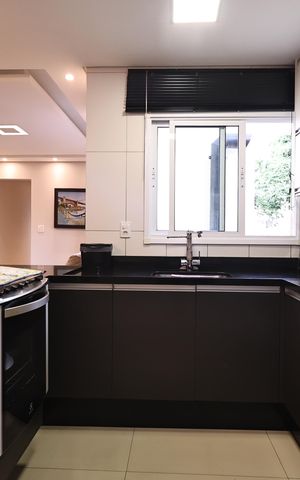 Apartamento à venda com 170m², 3 quartos e 2 vagasCozinha