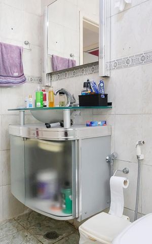 Casa à venda com 126m², 1 quarto e 2 vagasBanheiro