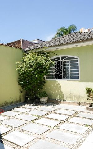 Casa à venda com 126m², 1 quarto e 2 vagasGaragem