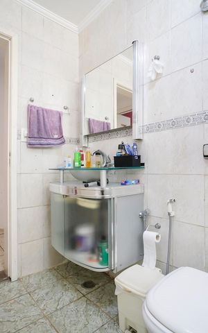 Casa à venda com 126m², 1 quarto e 2 vagasBanheiro