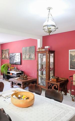 Casa à venda com 126m², 1 quarto e 2 vagasSala