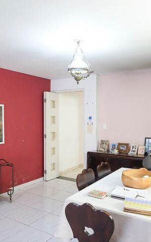 Casa à venda com 126m², 1 quarto e 2 vagasSala