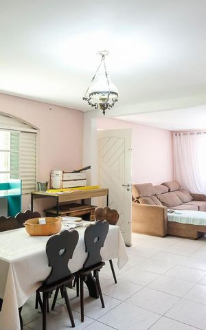 Casa à venda com 126m², 1 quarto e 2 vagasSala