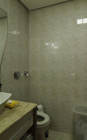 Apartamento para alugar com 240m², 3 quartos e 2 vagasBanheiro