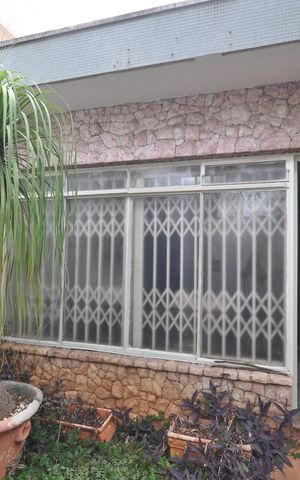 Casa à venda com 357m², 3 quartos e sem vagaEntrada