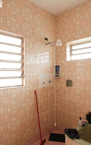 Casa à venda com 396m², 5 quartos e 8 vagas Casa à venda com 396m², 5 quartos e 8 vagasBanheiro da Suíte