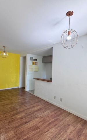 Apartamento para alugar com 83m², 3 quartos e 1 vaga Apartamento para alugar com 83m², 3 quartos e 1 vagaSala