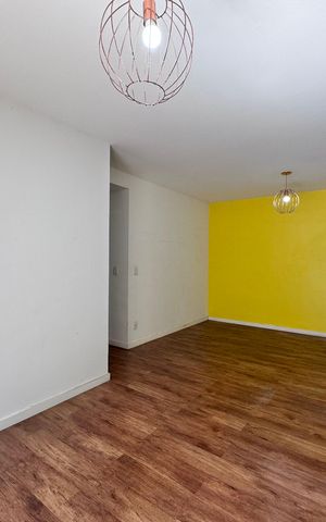 Apartamento para alugar com 83m², 3 quartos e 1 vaga Apartamento para alugar com 83m², 3 quartos e 1 vagaSala