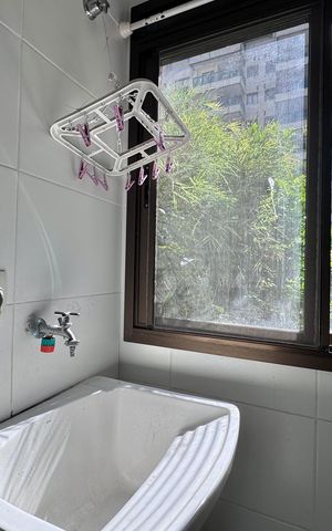 Apartamento para alugar com 83m², 3 quartos e 1 vaga Apartamento para alugar com 83m², 3 quartos e 1 vagaCozinha e Área de Serviço