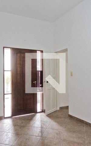 Casa à venda com 200m², 3 quartos e 2 vagas
