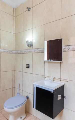 Casa à venda com 375m², 4 quartos e 2 vagasCasa 2 - Banheiro 2