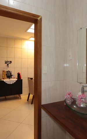 Casa à venda com 270m², 2 quartos e 4 vagasLavabo