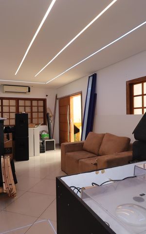 Casa à venda com 270m², 2 quartos e 4 vagasSala