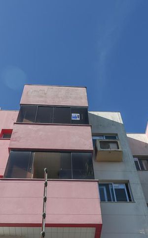 Apartamento à venda com 48m², 1 quarto e sem vagaFachada