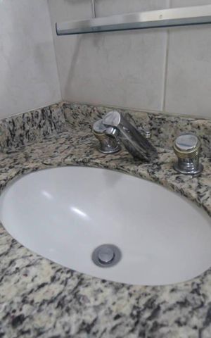 Apartamento à venda com 130m², 3 quartos e 2 vagasBanheiro da Suíte 2