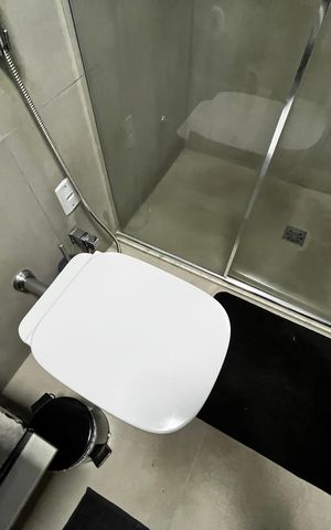 Apartamento à venda com 96m², 3 quartos e 2 vagas Apartamento à venda com 96m², 3 quartos e 2 vagasBanheiro
