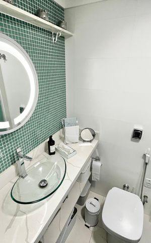 Apartamento à venda com 96m², 3 quartos e 2 vagas Apartamento à venda com 96m², 3 quartos e 2 vagasBanheiro da Suíte