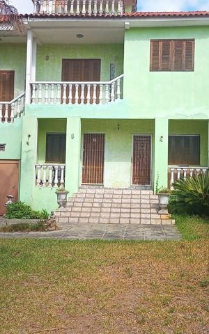 Casa à venda com 300m², 3 quartos e 1 vaga Casa à venda com 300m², 3 quartos e 1 vagaJardim/fachada