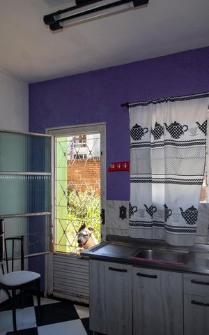 Casa à venda com 300m², 3 quartos e 1 vaga Casa à venda com 300m², 3 quartos e 1 vagaCozinha