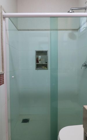 Casa de condomínio para alugar com 352m², 4 quartos e 2 vagasBanheiro da Suíte 2