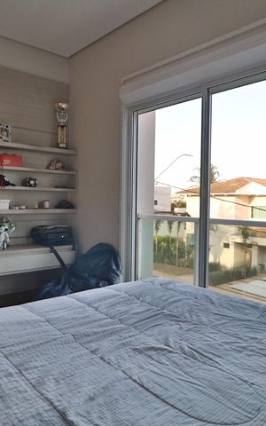 Casa de condomínio para alugar com 352m², 4 quartos e 2 vagasSuíte 3