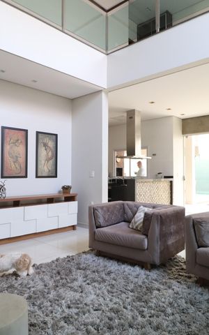 Casa de condomínio para alugar com 352m², 4 quartos e 2 vagasSala