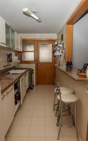 Apartamento à venda com 124m², 3 quartos e 1 vaga Apartamento à venda com 124m², 3 quartos e 1 vagaCozinha