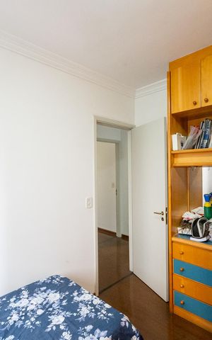 Apartamento à venda com 130m², 4 quartos e 2 vagasQuarto 4