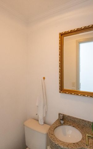 Apartamento à venda com 130m², 4 quartos e 2 vagasLavabo