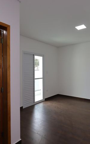 Casa à venda com 131m², 3 quartos e 4 vagasSuíte 3