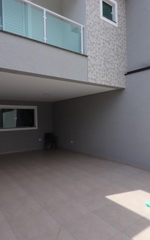 Casa à venda com 131m², 3 quartos e 4 vagasGaragem