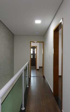 Casa à venda com 131m², 3 quartos e 4 vagasCorredor