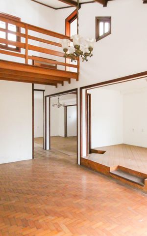 Casa para alugar com 400m², 5 quartos e 4 vagas Casa para alugar com 400m², 5 quartos e 4 vagasSala 1