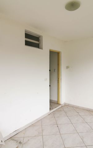 Casa para alugar com 400m², 5 quartos e 4 vagas Casa para alugar com 400m², 5 quartos e 4 vagasÁrea de Serviço
