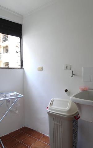Apartamento à venda com 76m², 3 quartos e 1 vagaÁrea de Serviço