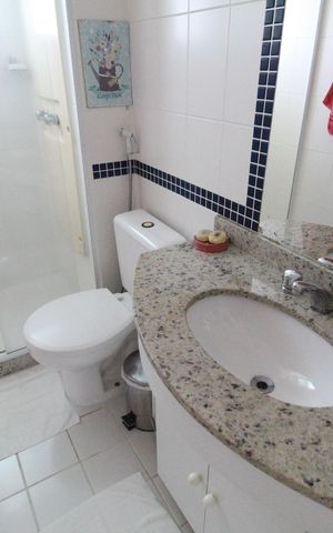 Apartamento à venda com 80m², 2 quartos e 1 vagaBanheiro da suíte 2