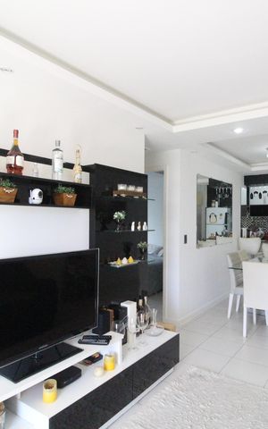 Apartamento à venda com 80m², 2 quartos e 1 vagaSala