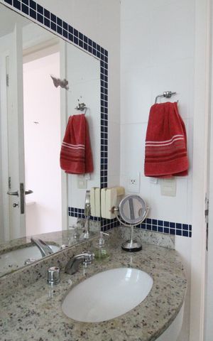 Apartamento à venda com 80m², 2 quartos e 1 vagaBanheiro da suíte 2