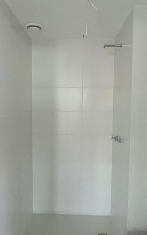 Apartamento à venda com 100m², 3 quartos e 2 vagas Apartamento à venda com 100m², 3 quartos e 2 vagasBanheiro Social