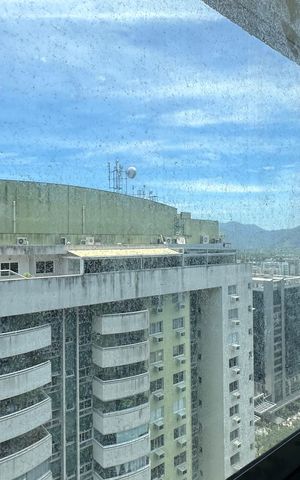 Apartamento à venda com 100m², 3 quartos e 2 vagas Apartamento à venda com 100m², 3 quartos e 2 vagasVaranda