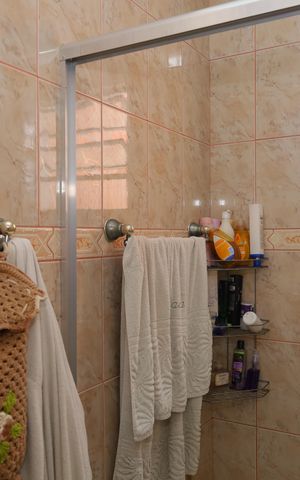 Casa à venda com 209m², 3 quartos e 2 vagasBanheiro 1 - Suíte